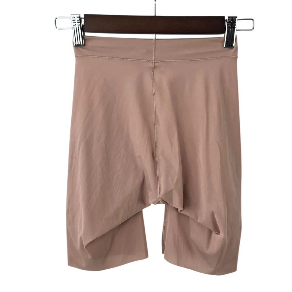 Soma Lighweight Warm Amber Smoothing Short